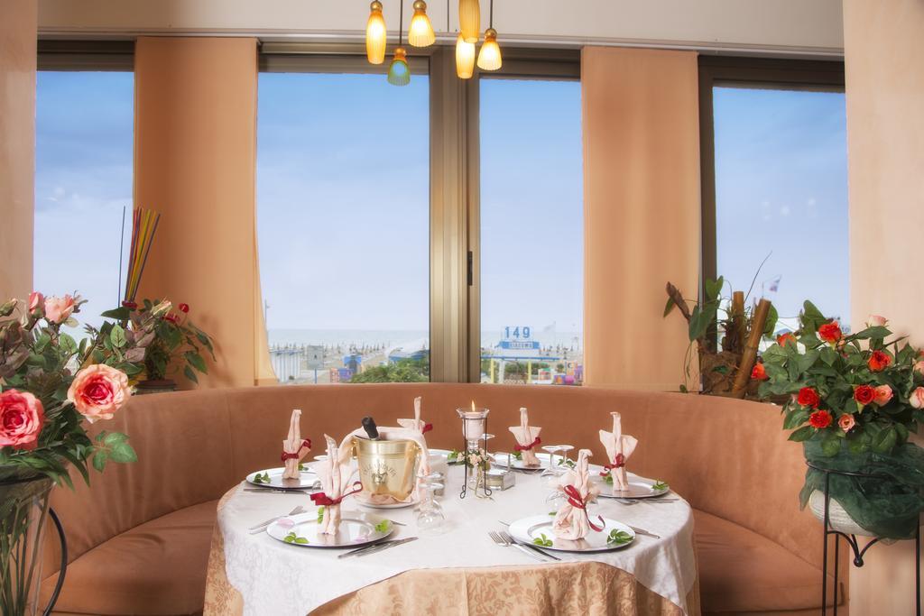 Hotel Usa リミニ エクステリア 写真